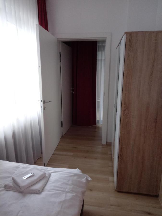 Hotel Restaurant Schwartz Neusiedl am Steinfelde Eksteriør billede