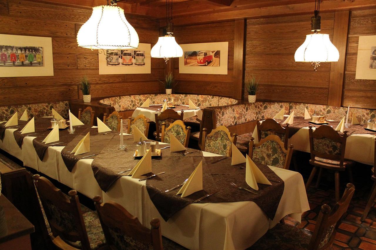 Hotel Restaurant Schwartz Neusiedl am Steinfelde Eksteriør billede